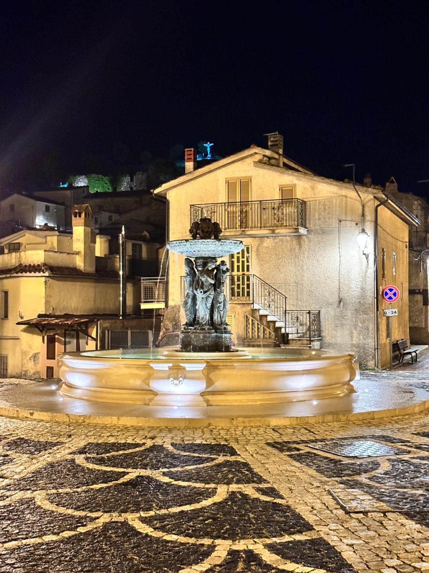 Mariella Vernile Civitella Roveto Exterior photo
