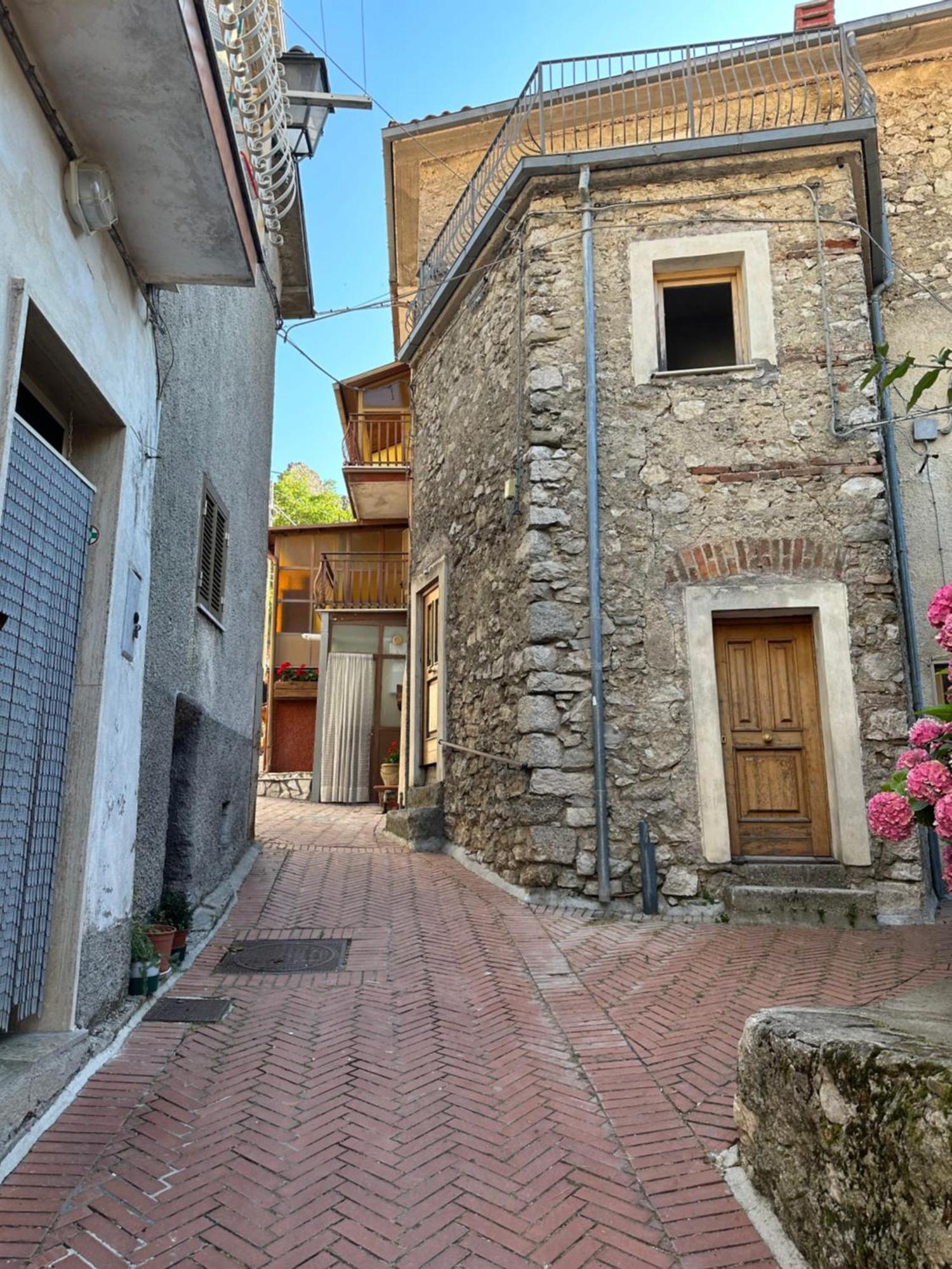 Mariella Vernile Civitella Roveto Exterior photo